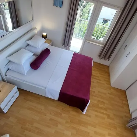 Apartment Sea Side