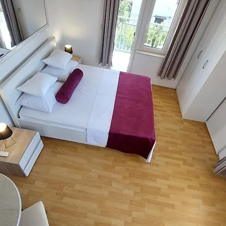 Apartment Sea Side